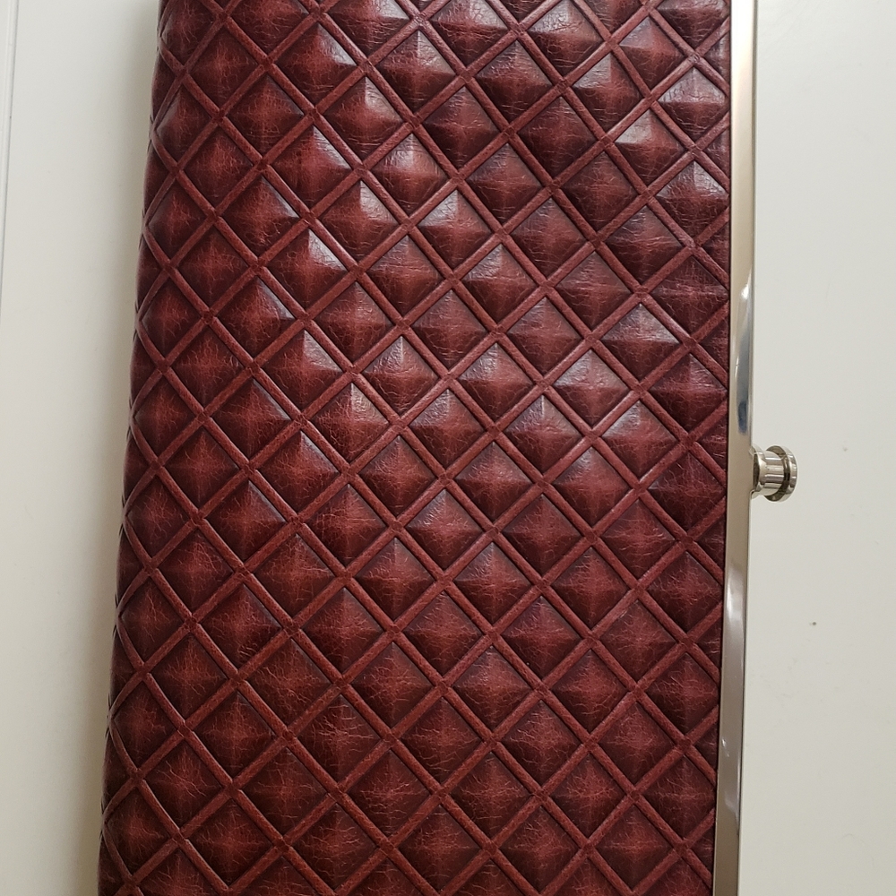 Hobo Clutch